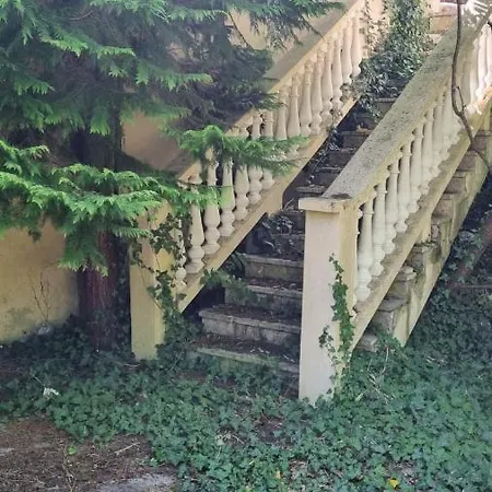 Villa U Stromu Uhonice